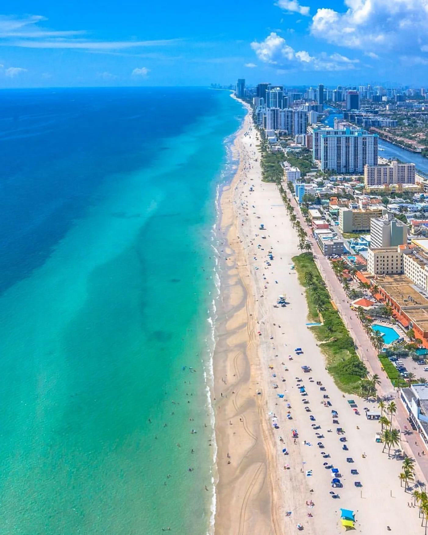 Miami Beach Life - Saying Hello from Hollywood Beach
