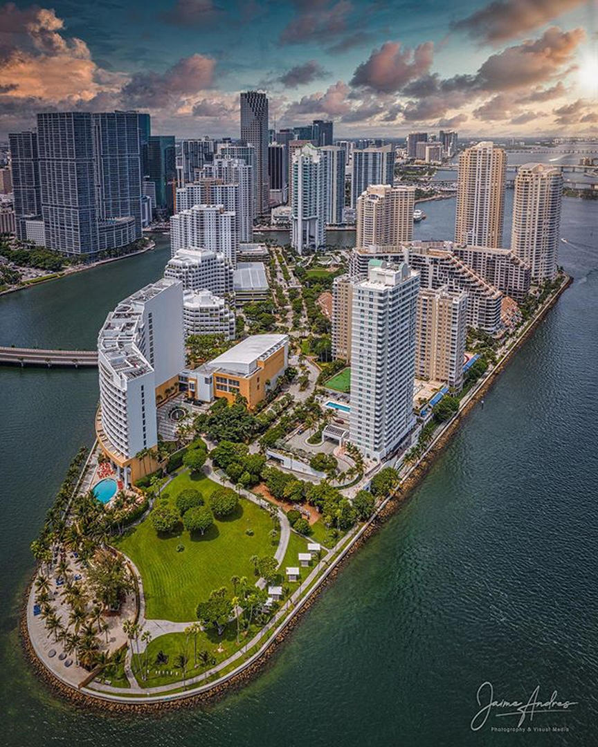 Miami | Travel community - Sunny Sunday on #brickellkey The sun always comes out after the storm